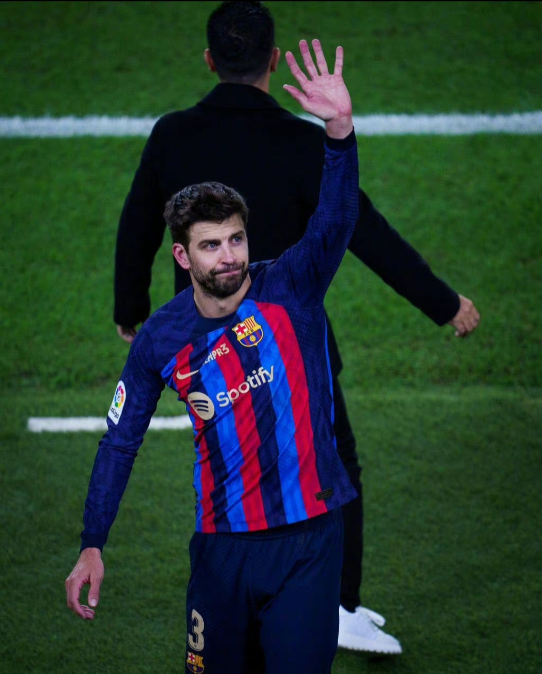 高尔夫传奇谢幕,球迷泪洒赛场 高尔夫传奇谢幕,球迷泪洒赛场