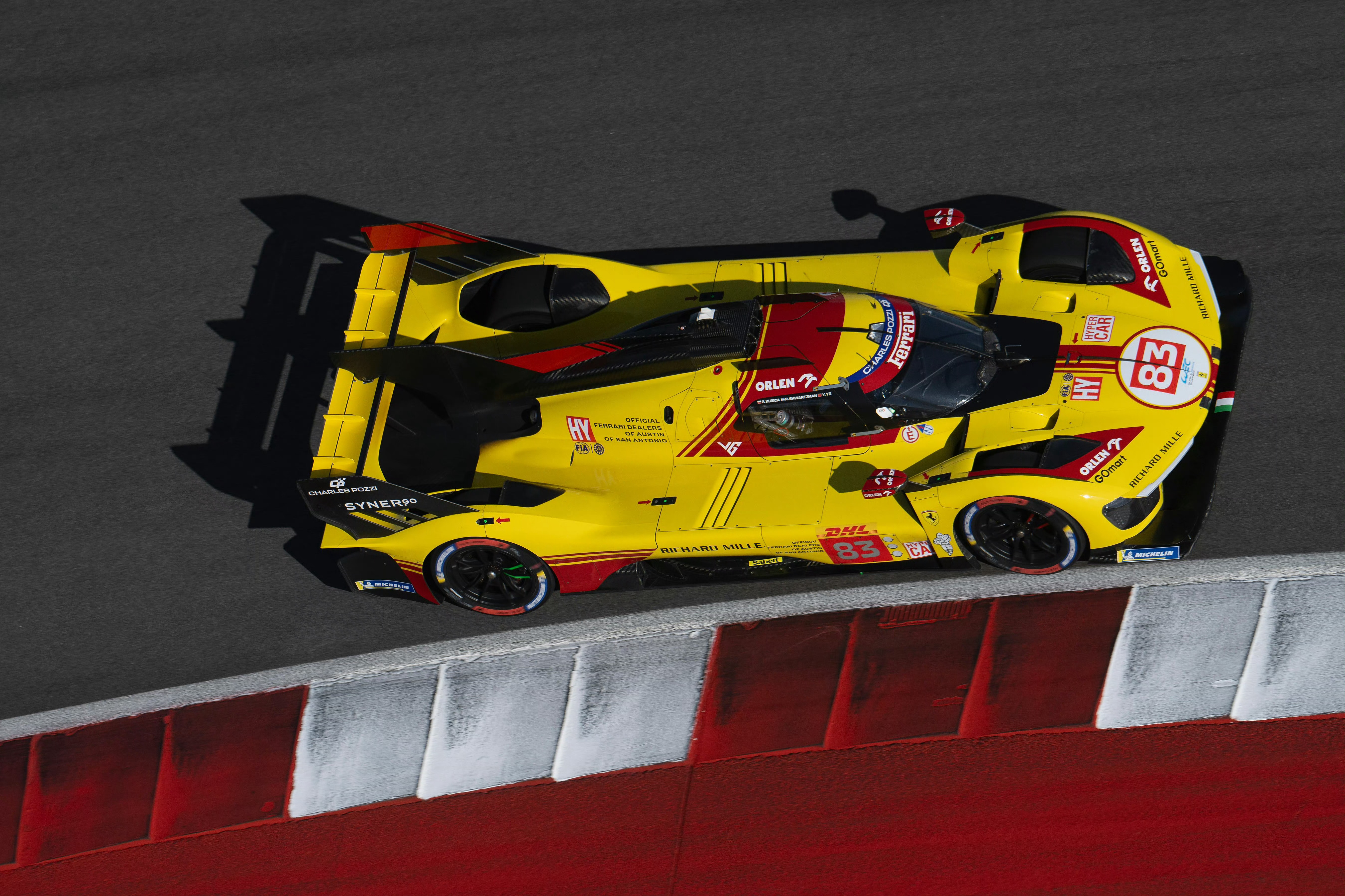 法拉利碾压红牛车队,阿隆索点燃赛场 法拉利碾压红牛车队,阿隆索点燃赛场