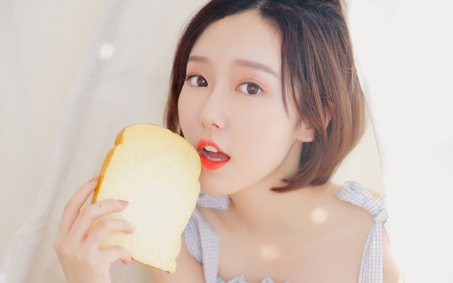 跨界对决中的救赎，伦纳德在快船对阵广东队之战中重拾自我