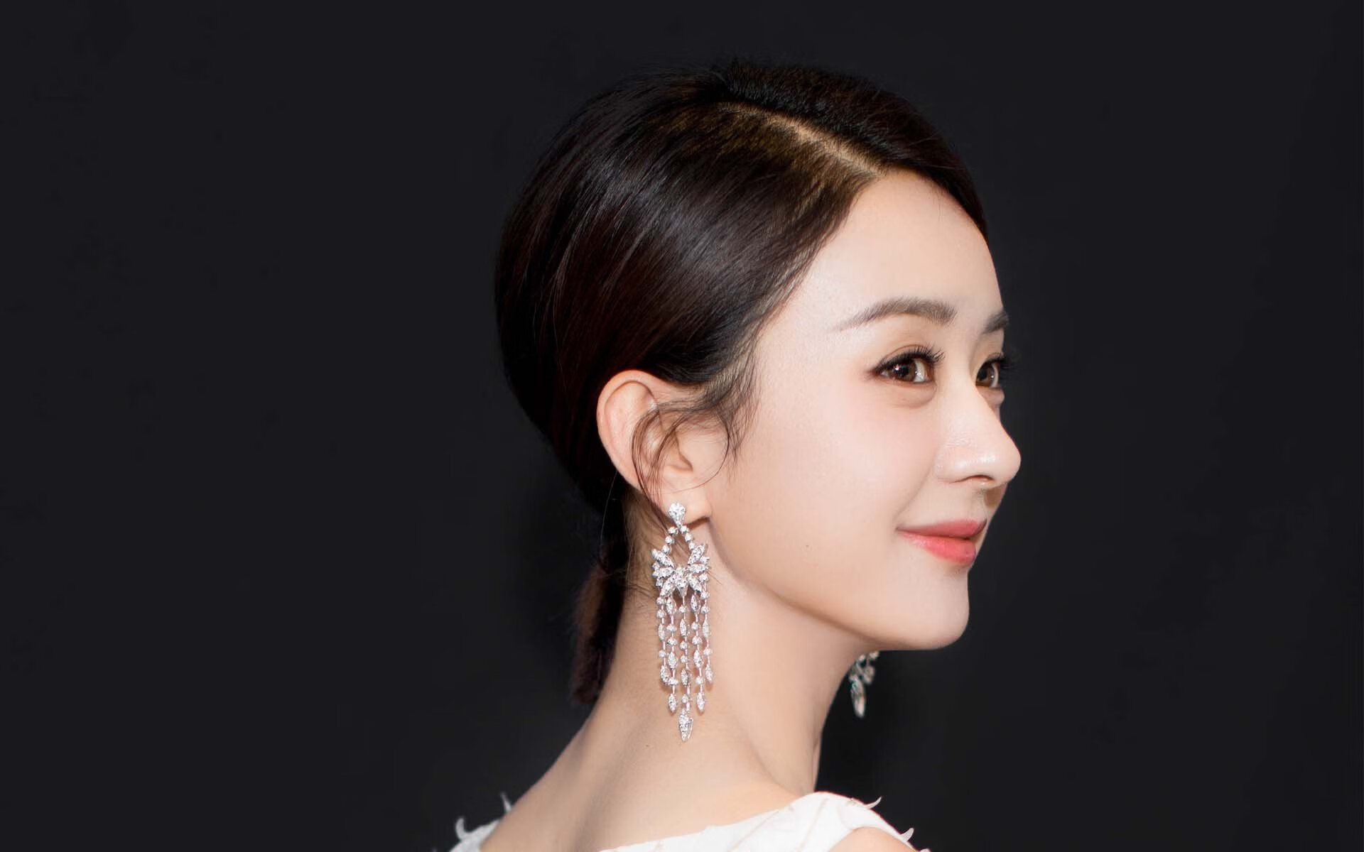 凌晨四点，西甲国家德比与库里绝杀，同一种压力之下的两种胜利